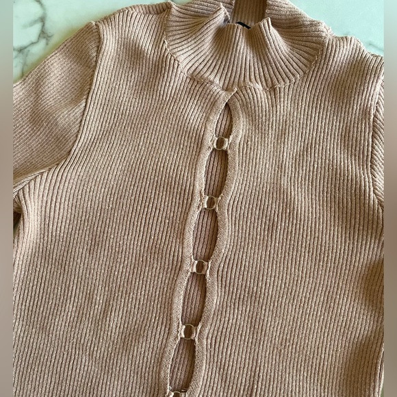 Kendall & Kylie Cutout Mock Neck Sweater - Picture 5 of 5